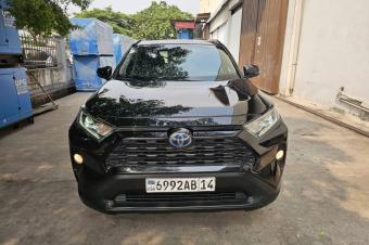 TOYOTA RAV4 HYBRIDE A VENDRE 