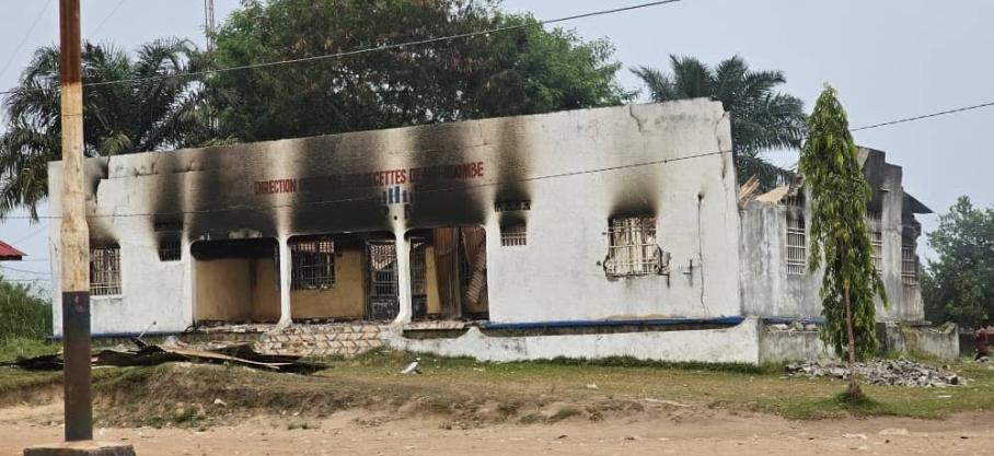 Infos congo - Actualités Congo - mediacongo Mai-Ndombe: un incendie a détruit le bureau de la Direction Générale des Recettes de la province