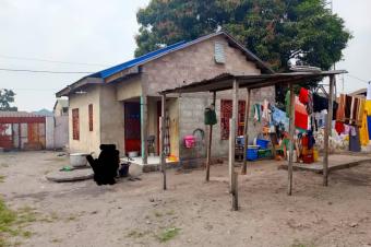 parcelle  vendre avec maison habitable dans la commune de ngiringiri entre les directions Gambela et Shaba  130.000 lgrement ngociable