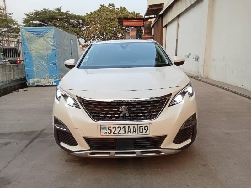 Peugeot 3008 Annee  2019 Automatique Steptronique Diesel 4 cylindre Demarrage bouton Interior Cuire 75.000 km 4 x 4 Auto start Full parking sensors Telephone