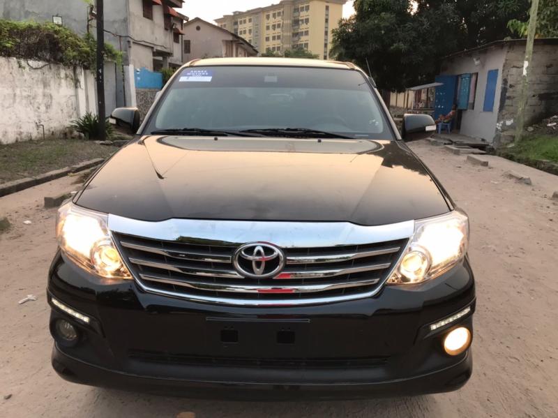 TOYOTA FORTUNER SANS PLAQUE A VENDRE 