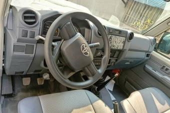 TOYOTA LAND CRUISER LX 5 PORTIRE SANS PLAQUE ANNES DES FABRICATION 2024  PRIX 70.000  discuter  MANUELS DIESELS 00.0KILOMETRES CLIMATISATION IMPECCABLES6 CYLINDRES LO