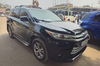 TOYOTA HIGHLANDER A VENDRE  KINSHASA 