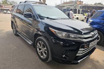 TOYOTA HIGHLANDER A VENDRE  KINSHASA 