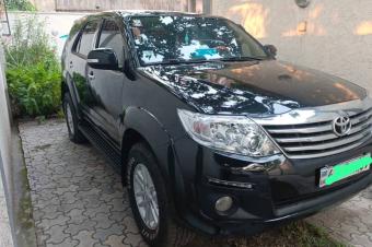 Toyota Fortuner 2013 