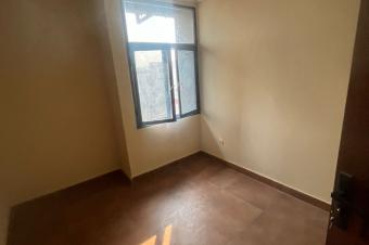 APPARTEMENT NOUVELLEMENT CONSTRUIT  LOUER  KINTAMBO VLODROME 