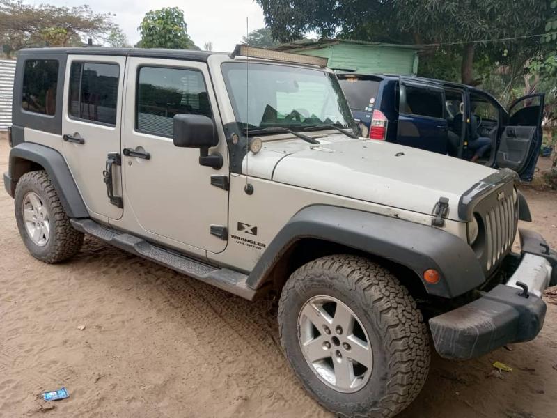 JEEP WRANGLER PRIX 13500  DISCUTER 