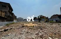 LOCATION: GRANDE CONCESSION DE 4500m² A KINSHASA - LIMETE mediacongo