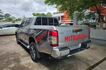 MITSUBISHI PICK UP A VENDRE  KINSHASA 