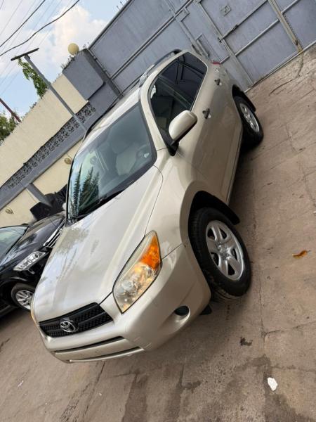 TOYOTA NEW RAV4 A VENDRE 