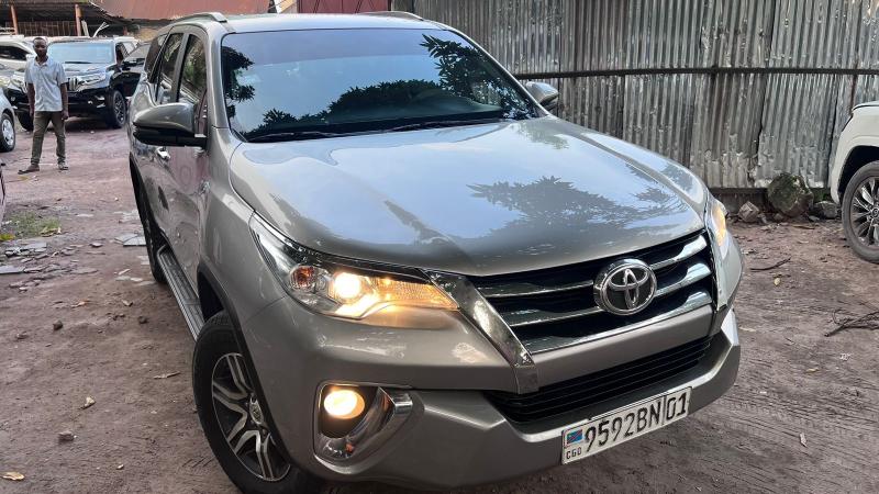 TOYOTA FORTUNER A VENDRE 