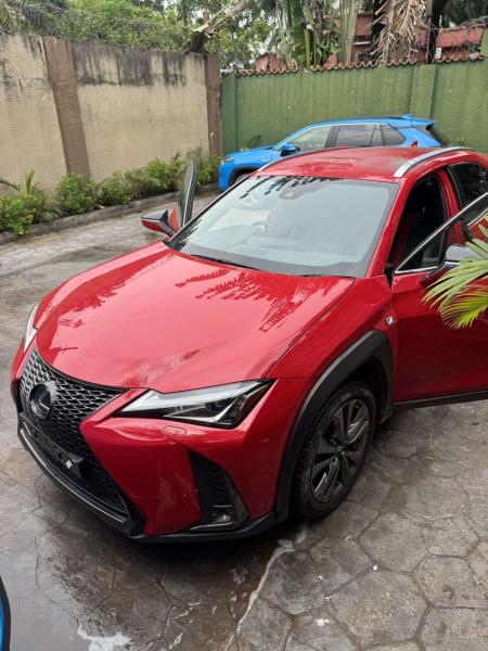 Lexus Ux250