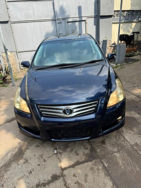 TOYOTA BLADE A VENDRE 