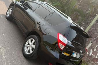 TOYOTA VANGUARD 4x4 A VENDRE  KINSHASA 