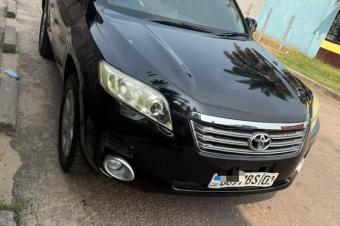 TOYOTA VANGUARD 4x4 A VENDRE  KINSHASA 