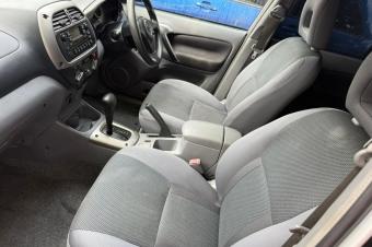 TOYOTA RAV4 A VENDRE  KINSHASA 