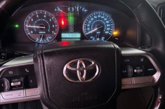 Toyota Land cruiser GXR 