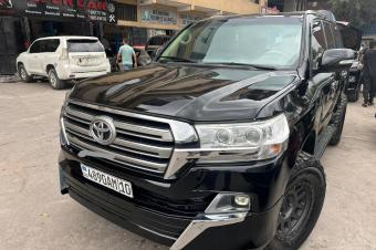 Toyota land cruiser GXR 