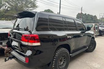 Toyota land cruiser GXR 