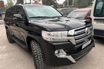 Toyota land cruiser GXR 