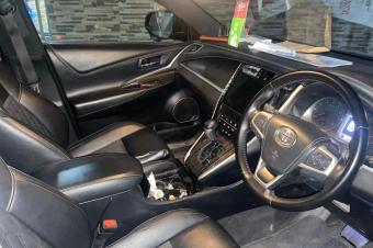 Toyota harrier nouveau 