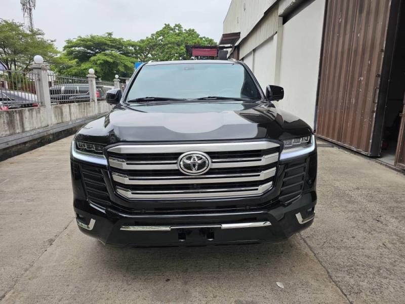 TOYOTA LAND CRUISER VXR