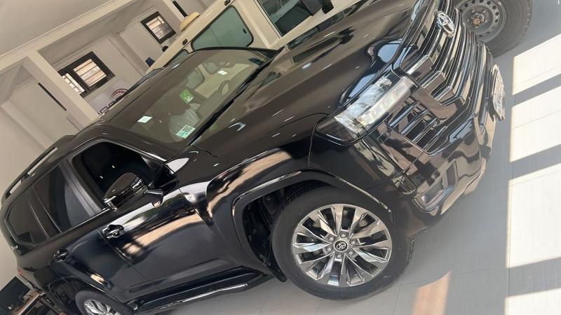 Toyota land cruiser GXR 2023 authentique 