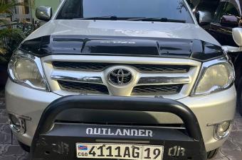 TOYOTA HILUX A VENDRE  KINSHASA 