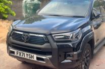 Toyota Hilux 2023 automobile_motos_velos_engins_et_pieces