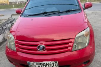 TOYOTA IST A VENDRE 