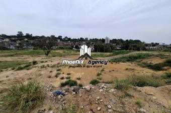 Terrain  vendre dans la commune de Ngaliema vers Tasok