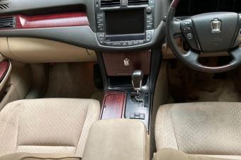 TOYOTA CROWN NOUVEAU  VENDRE 