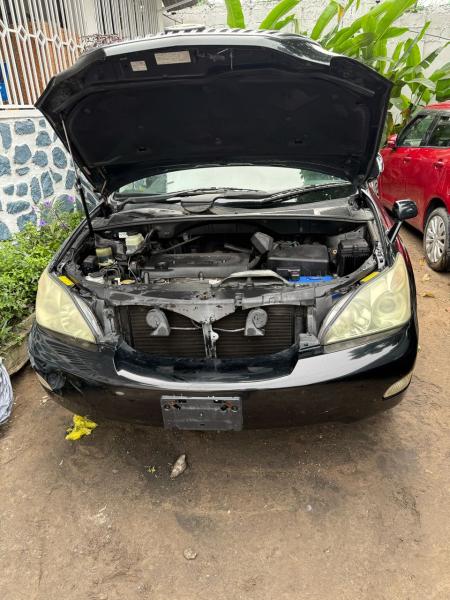 TOYOTA HARRIER SANS PLAQUE A VENDRE