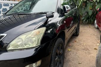 TOYOTA HARRIER SANS PLAQUE A VENDRE