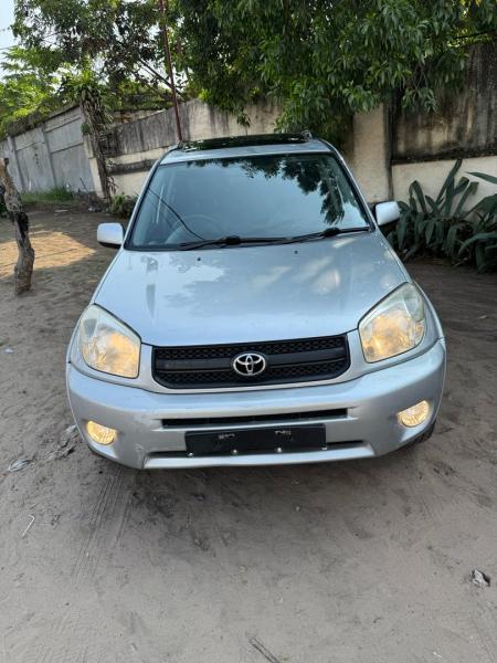 TOYOTA RAV4 SANS PLAQUE 