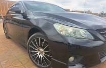 MARK X NOUVEAU Plaque BQ Couleur d’origine Clim impeccable Boîte automatique 6 Cylindres Essence ⛽️ Écran Tactile Caméra recule Radio androïde Jantes Chromé Prix : 7500$ mediacongo