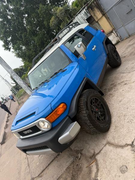 TOYOTA FJ CRUISER A VENDRE A KINSHASA 