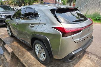 Lexus ux250