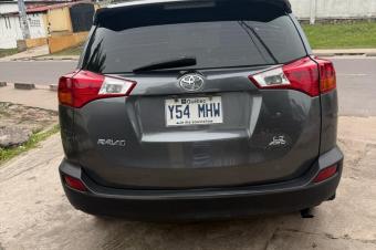 TOYOTA NEW RAV4 A VENDRE A KINSHASA 