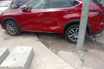 Lexus NX200t 