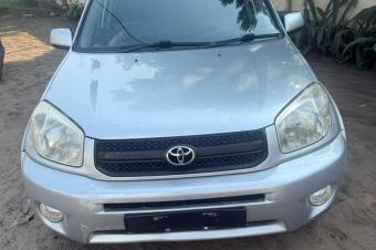 TOYOTA RAV4 INTERMDIAIRE A VENDRE A KINSHASA 