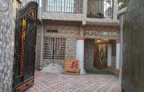Parcelle R+1 contenant 2 appartements de 3 ch en vente à lemba Super 7msur20 à 230000 dollars à discuter légèrement revenu mensuel 1000 dollars mediacongo