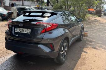 TOYOTA CHR HYBRIDE A VENDRE A KINSHASA 
