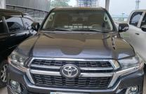 ?TOYOTA LAND CRUISER GXR  ?ANNÉE 2012 MODIFIÉ 2020*  PRIX:33.000$   *AUTOMATIQUE  ESSENCES,  KILOMÉTRAGE TRÈS FAIBLES  CLIMATISATION IMPECCABLES ? LOCALISATION GOMBE*  mediacongo