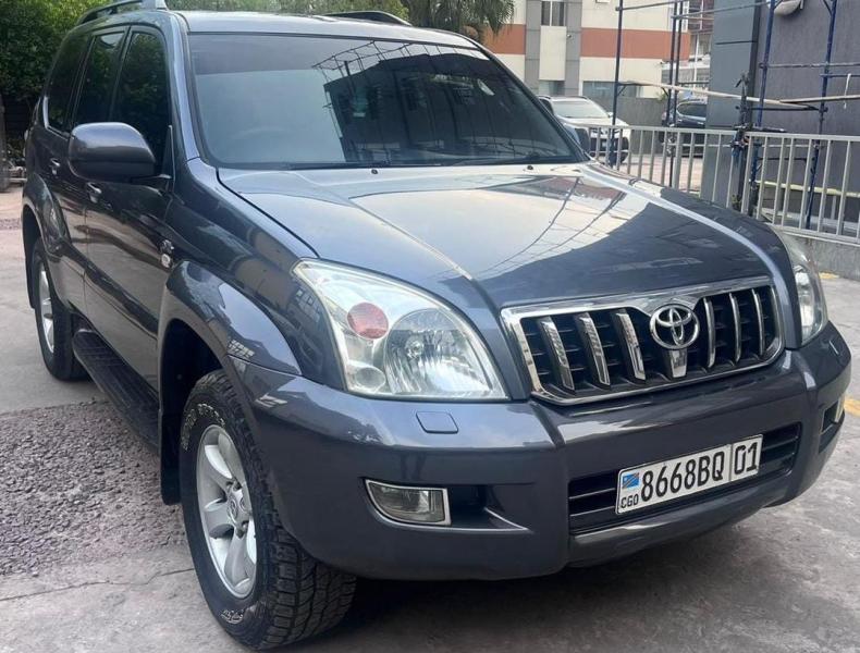 Toyota prado gx  Anne 2008  diesel  automatique  4cylinder  kilomtrage70400km prix 16500 a discuter offre direct 