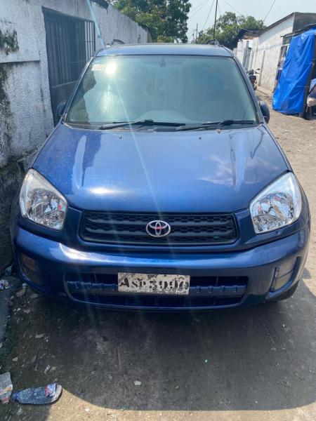 Toyota Rav 4 Intermdiaire  Automatique  Essence   4 cylindres  Climatis Couleur retoucher propre  Radio androde  Plaque normal dj disponible  Prix 4.500 On fait laffaire 