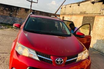 TOYOTA NEW RAV4 A VENDRE A KINSHASA 