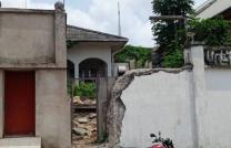 Vente à Ngaliema / pigeon parcelle avec une grande maison type locataire Revenue mensuel 1300$ Dimensions : 16.50m/25m mediacongo