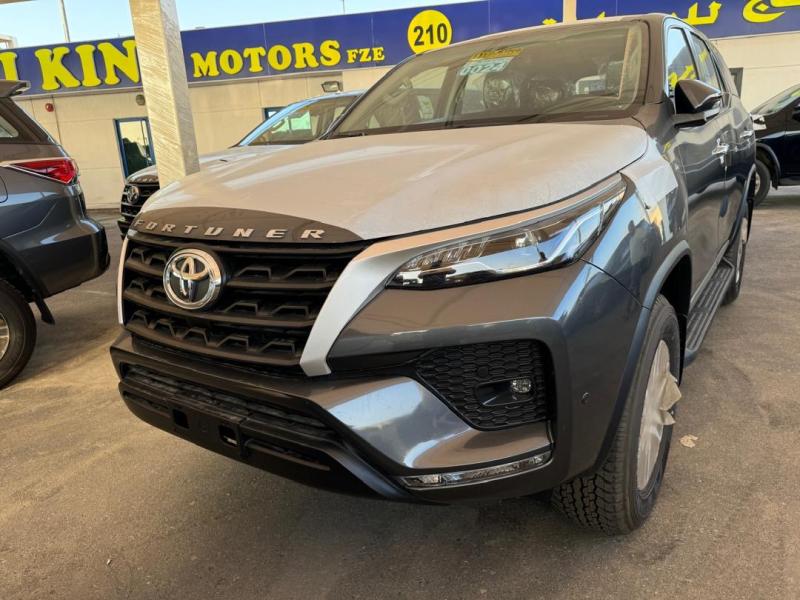 TOYOTA FORTUNER 2024 00km