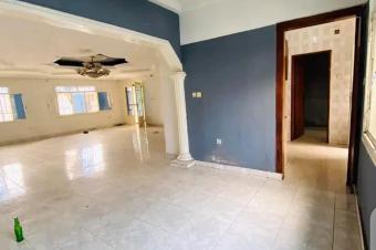 NGALIMAMACAMPAGNE VILLA MIE  EN LOCATION  REF. ARRT ROSION 
